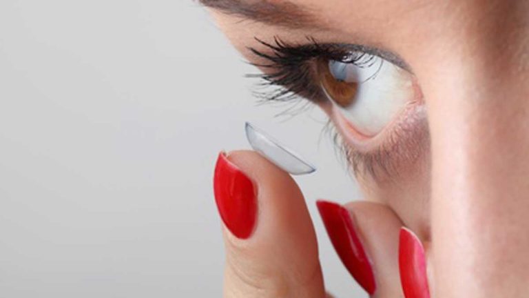 眼瞼炎の原因は何ですか?